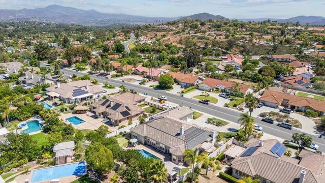 1608 Hamilton Lane, Escondido, CA 92029