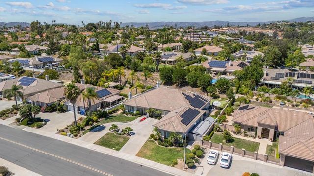 1608 Hamilton Lane, Escondido, CA 92029