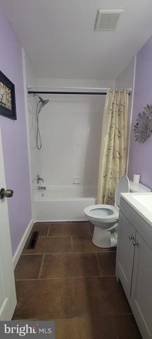 3 SUMMIT GREEN CT, Cockeysville, MD 21030