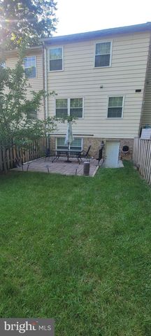 3 SUMMIT GREEN CT, Cockeysville, MD 21030