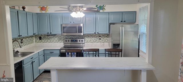 3 SUMMIT GREEN CT, Cockeysville, MD 21030