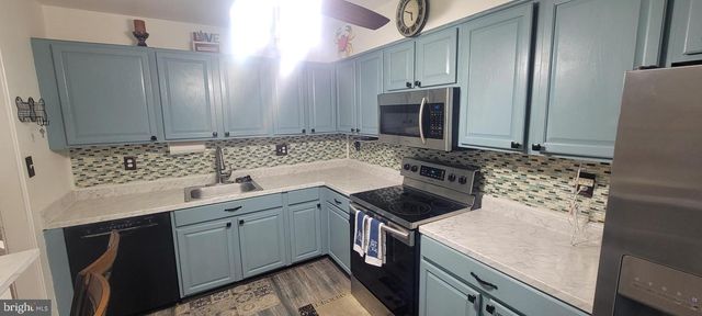 3 SUMMIT GREEN CT, Cockeysville, MD 21030