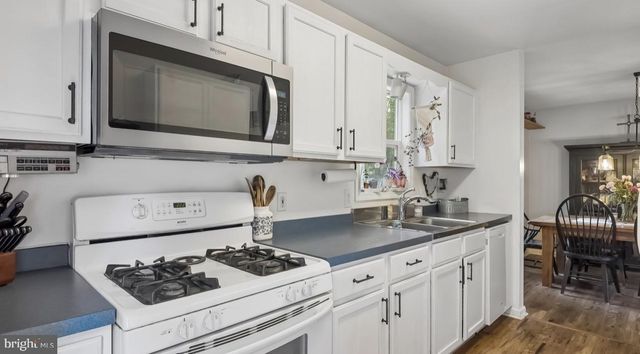 338 CEDARBRIDGE RD, Monroeville, NJ 08343