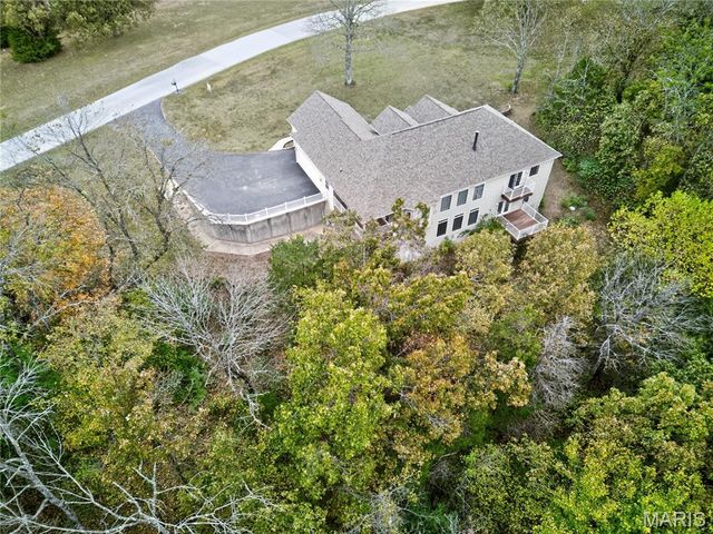 406 Huntington Trails Drive, Unincorporated, MO 63028