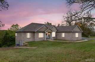 406 Huntington Trails Drive, Unincorporated, MO 63028