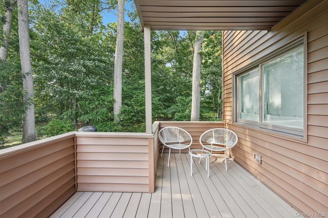 50 Timberline Drive 50, Nanuet, NY 10954