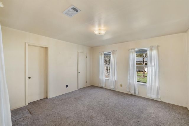 809 N Main ST, Lexington, TX 78947