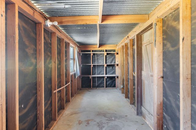 809 N Main ST, Lexington, TX 78947