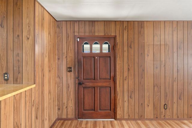 809 N Main ST, Lexington, TX 78947