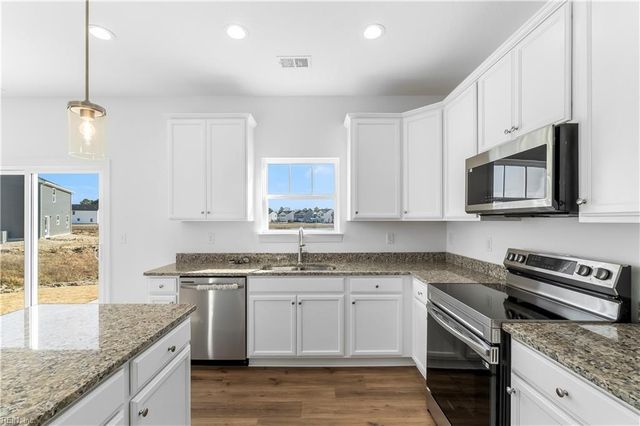 109 Jasmine CT, South Mills, NC 27976