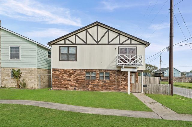 7302 Jones Drive, Galveston, TX 77551