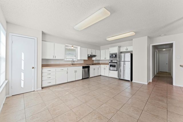 7302 Jones Drive, Galveston, TX 77551