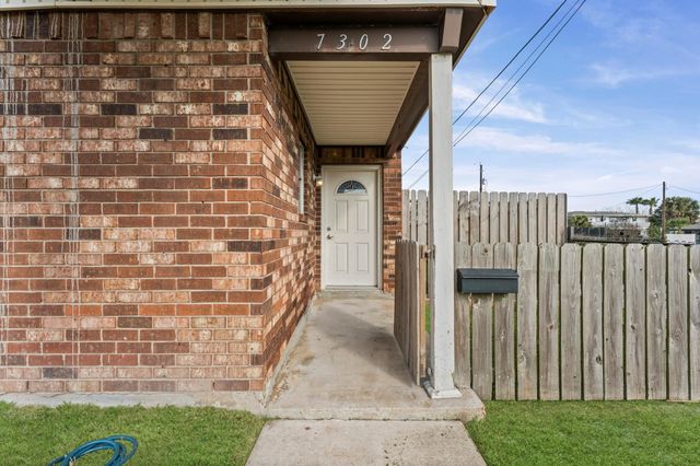 7302 Jones Drive, Galveston, TX 77551