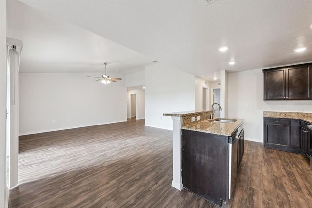 1904 PIEDMONT COURT, Mascotte, FL 34753