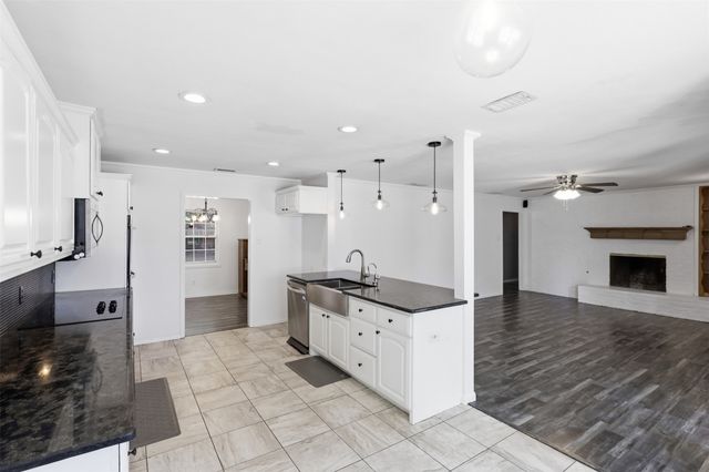 1429 Pamela Street, Hurst, TX 76053