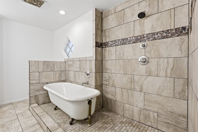 1429 Pamela Street, Hurst, TX 76053
