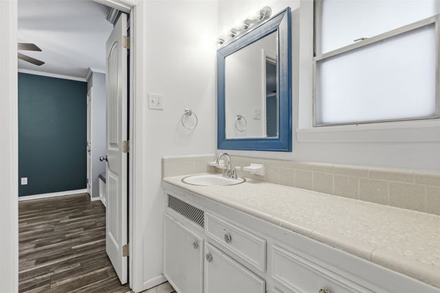 1429 Pamela Street, Hurst, TX 76053