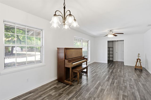 1429 Pamela Street, Hurst, TX 76053
