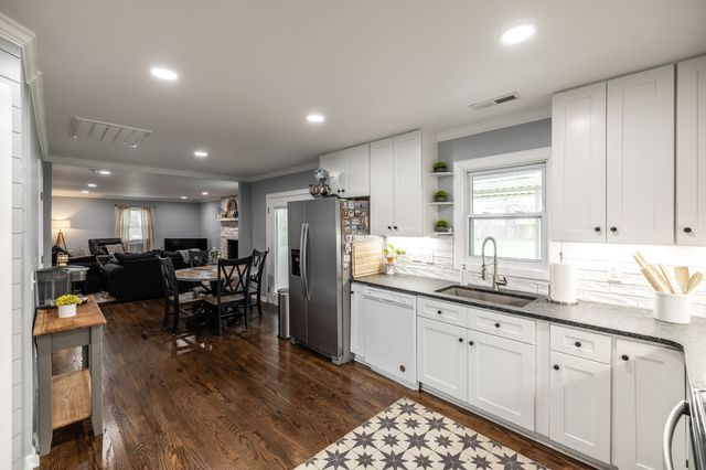 516 N Russell St, Portland, TN 37148