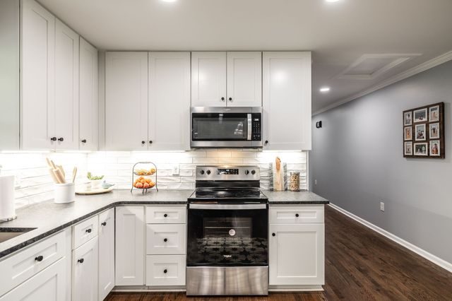 516 N Russell St, Portland, TN 37148