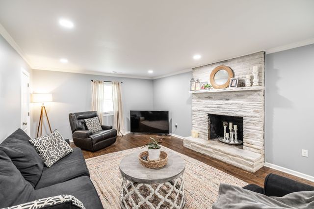 516 N Russell St, Portland, TN 37148