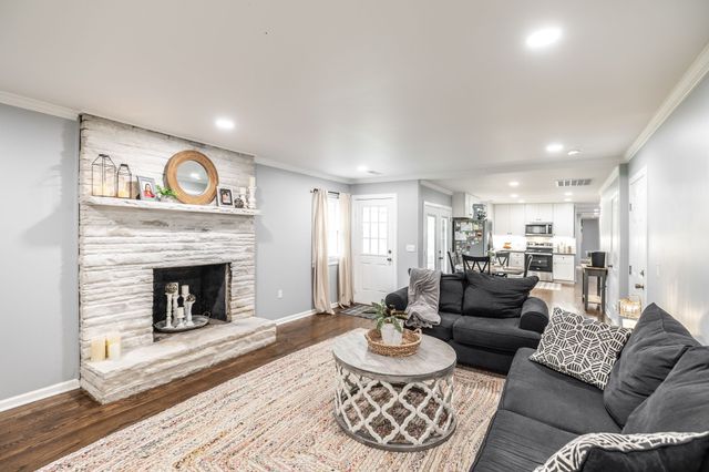 516 N Russell St, Portland, TN 37148