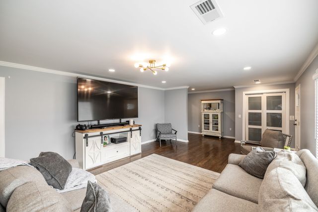 516 N Russell St, Portland, TN 37148