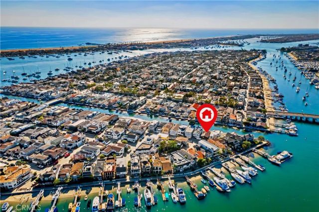 322 Grand Canal, Newport Beach, CA 92662