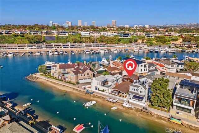 322 Grand Canal, Newport Beach, CA 92662