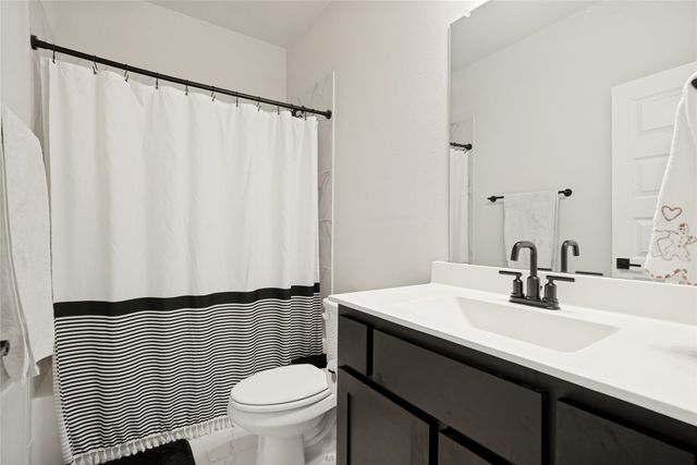 909 Almond Blossom Circle, Crowley, TX 76036