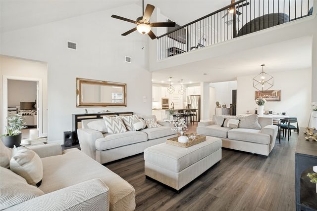 909 Almond Blossom Circle, Crowley, TX 76036