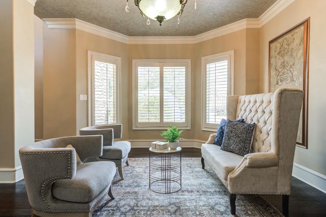 15 Whisperwood Circle, Lubbock, TX 79416