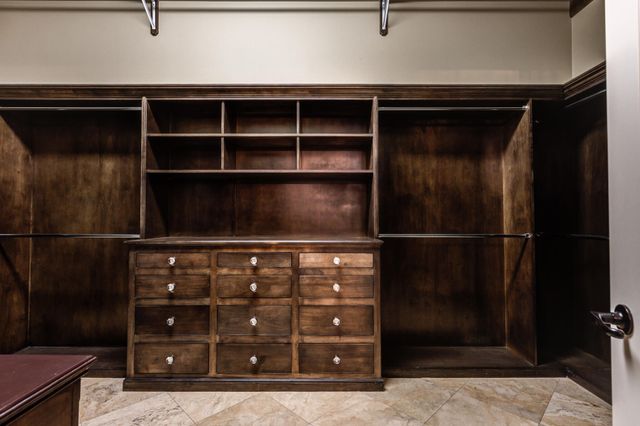 15 Whisperwood Circle, Lubbock, TX 79416