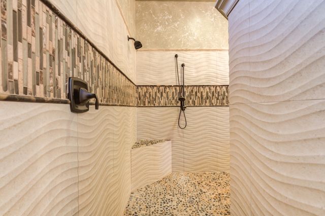 15 Whisperwood Circle, Lubbock, TX 79416