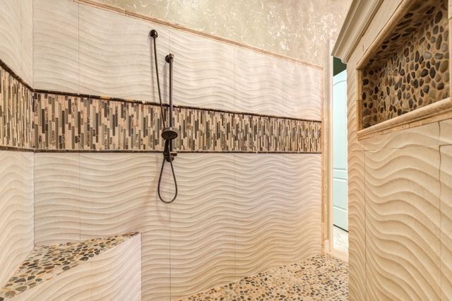 15 Whisperwood Circle, Lubbock, TX 79416