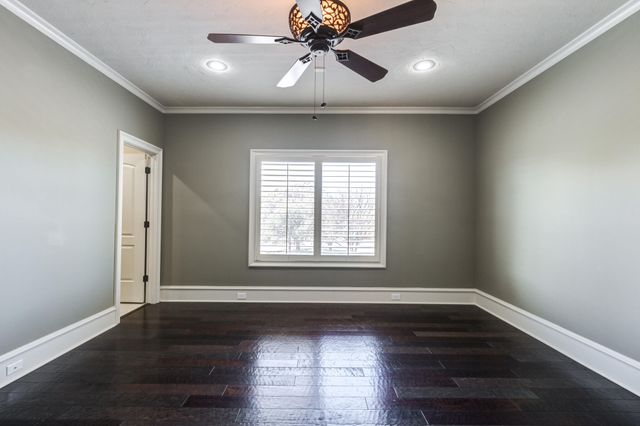 15 Whisperwood Circle, Lubbock, TX 79416