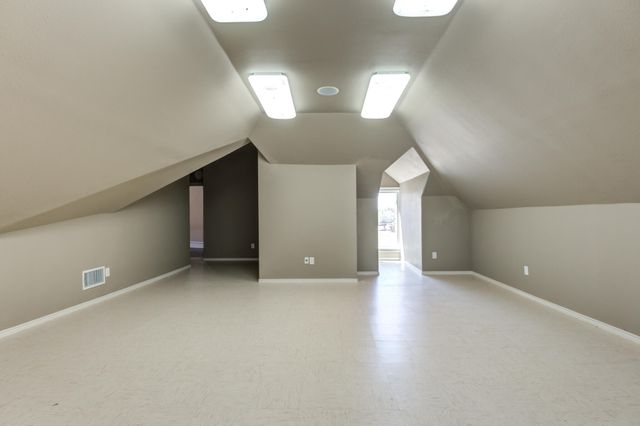 15 Whisperwood Circle, Lubbock, TX 79416