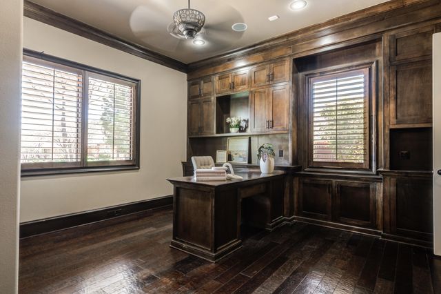 15 Whisperwood Circle, Lubbock, TX 79416