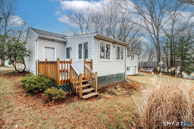 7 Mohawk Circle, Danbury, CT 06811