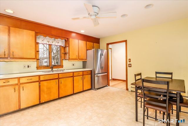 7 Mohawk Circle, Danbury, CT 06811
