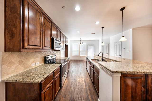 2500 Rockbrook Drive A77, Lewisville, TX 75067