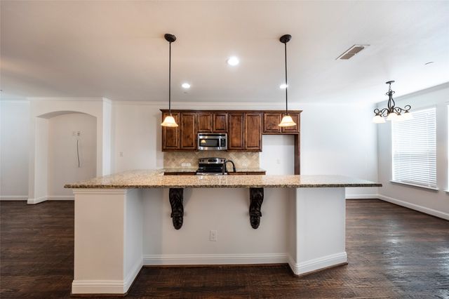 2500 Rockbrook Drive A77, Lewisville, TX 75067