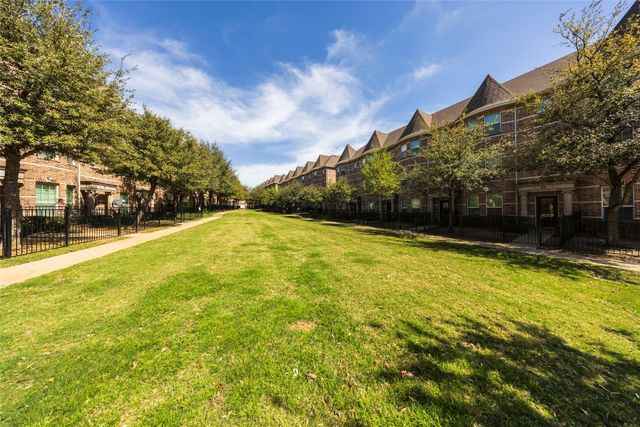 2500 Rockbrook Drive A77, Lewisville, TX 75067