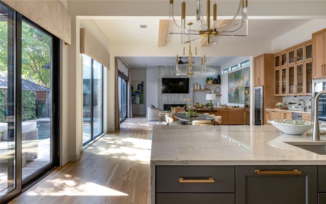 4515 Elsby Avenue, Dallas, TX 75209