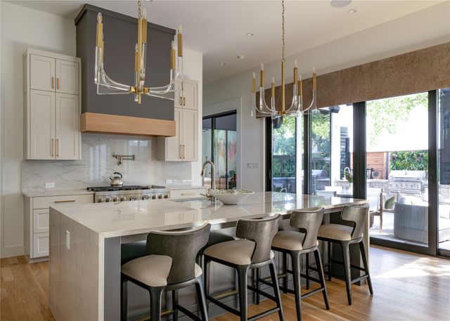 4515 Elsby Avenue, Dallas, TX 75209