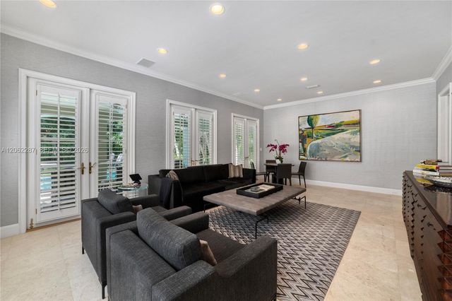 3460 S Moorings Way, Miami, FL 33133