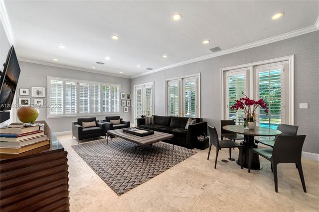 3460 S Moorings Way, Miami, FL 33133