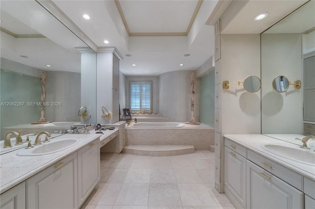 3460 S Moorings Way, Miami, FL 33133