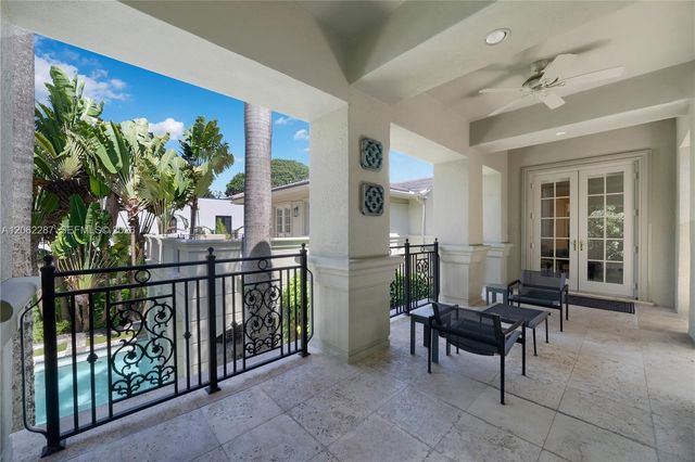 3460 S Moorings Way, Miami, FL 33133