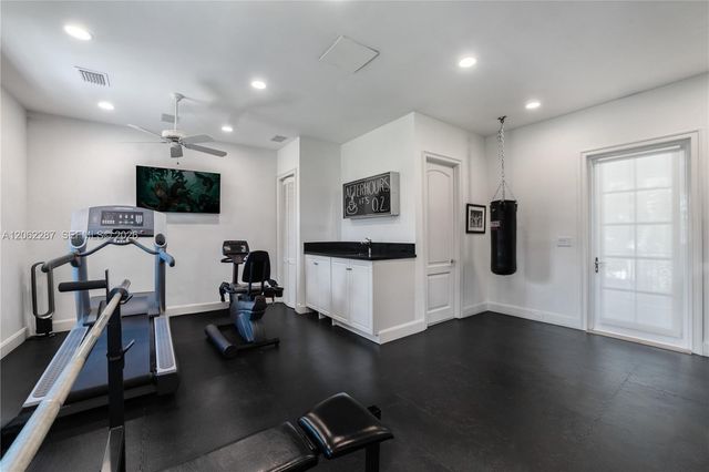 3460 S Moorings Way, Miami, FL 33133